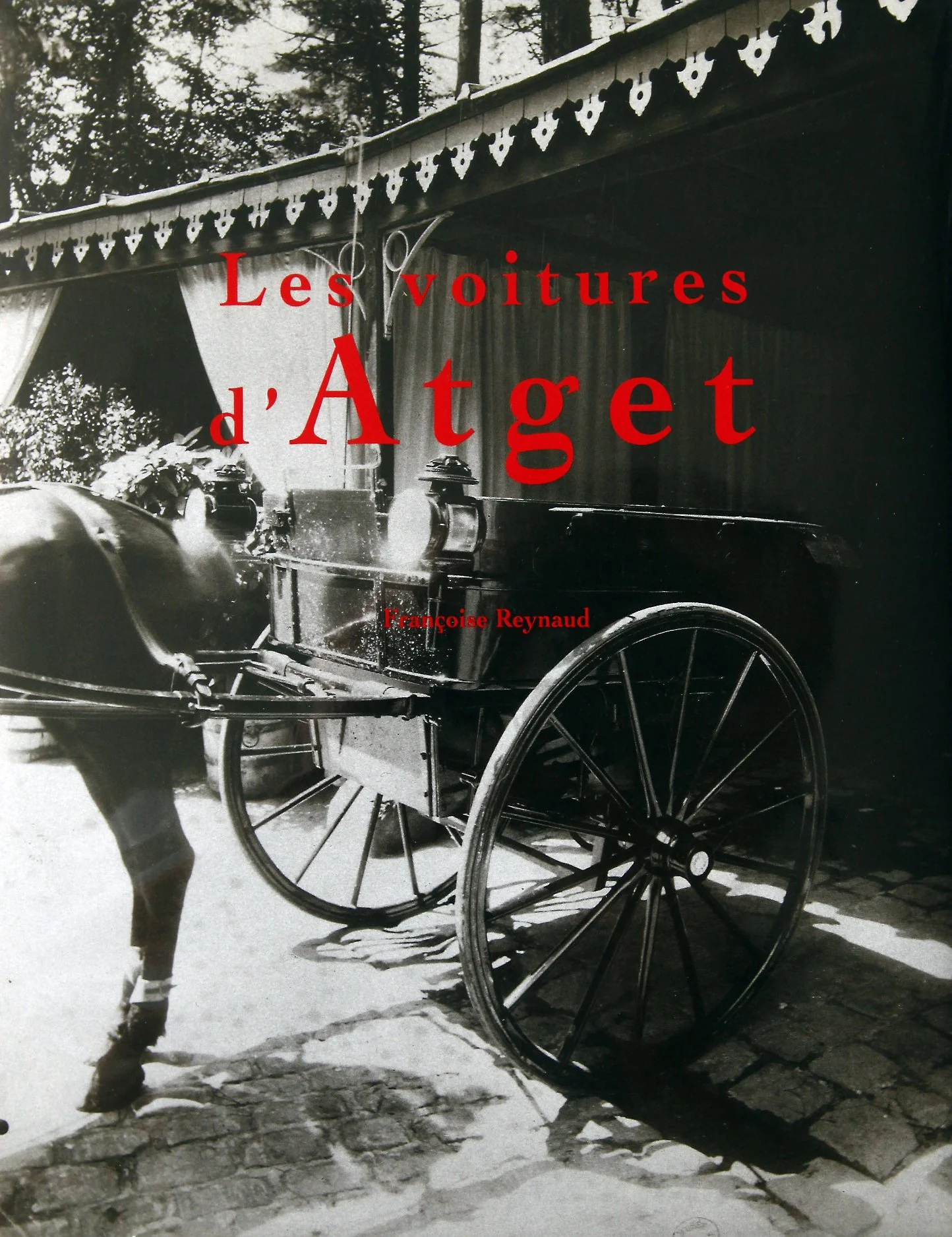 Les Voitures d'Atget Au Musee Carnavalet